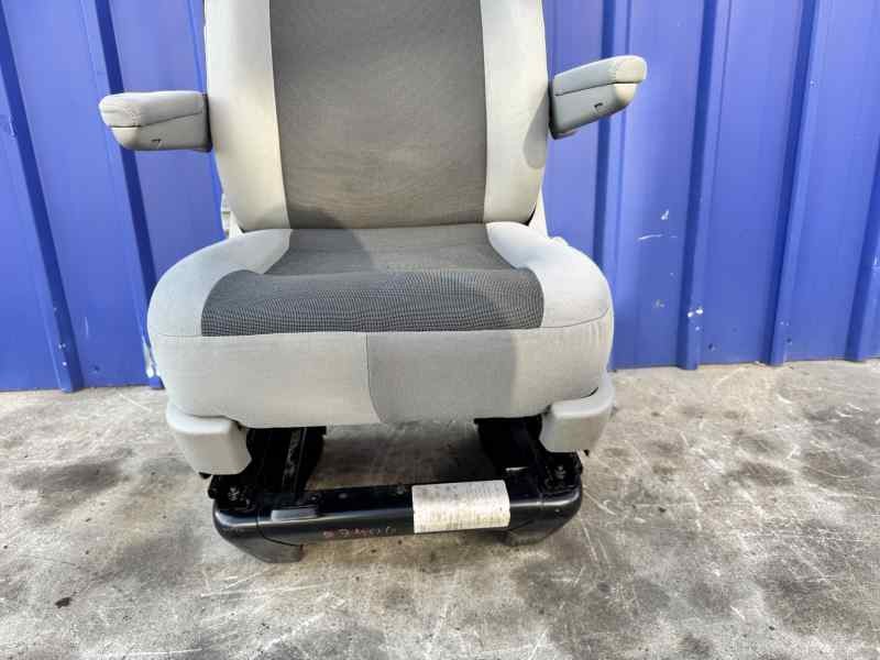 Recambio de asiento delantero izquierdo para volkswagen t5 transporter (7e) 2.0 tdi referencia OEM IAM   