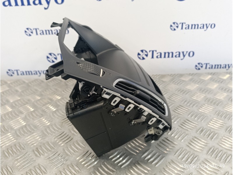 Recambio de rejilla aireadora para ford focus lim. black&red referencia OEM IAM F1EB18835E F1EBA014L21BB3JA6 F1EB18835N