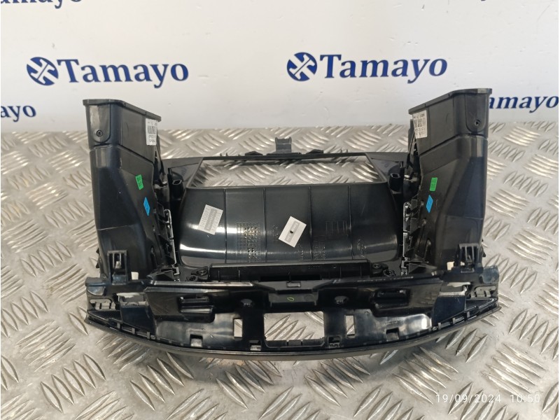 Recambio de rejilla aireadora para ford focus lim. black&red referencia OEM IAM F1EB18835E F1EBA014L21BB3JA6 F1EB18835N