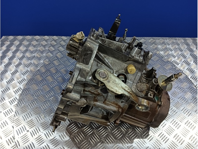 Recambio de caja cambios para citroën berlingo 1.9 diesel referencia OEM IAM 20TE22  
