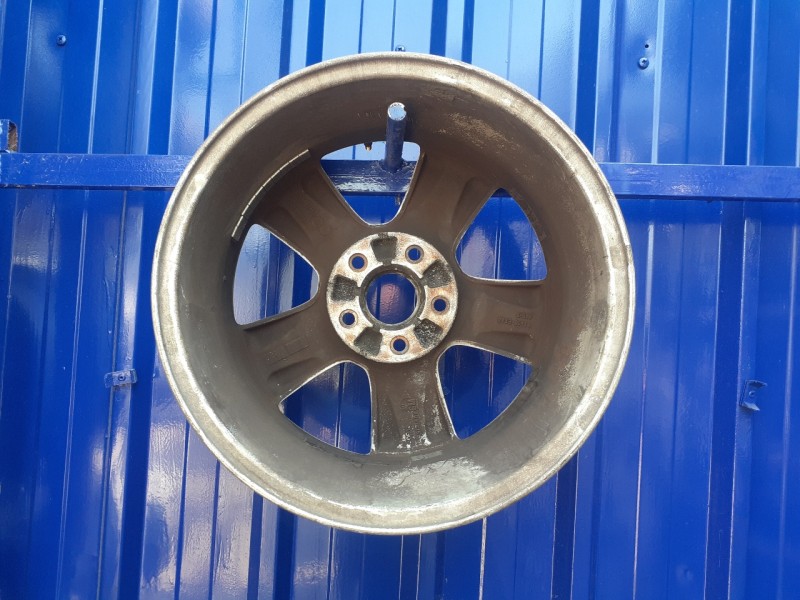 Recambio de llanta para opel zafira a 1.8 16v cat referencia OEM IAM 09127105  