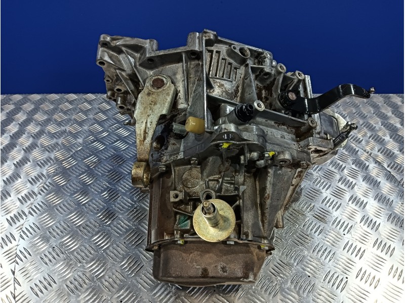 Recambio de caja cambios para citroën berlingo 1.9 diesel referencia OEM IAM 20TE22  