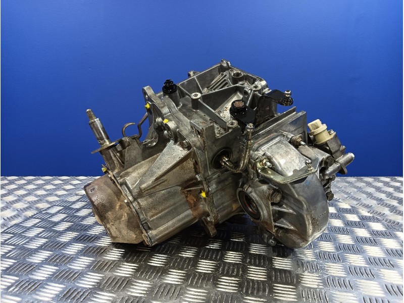 Recambio de caja cambios para citroën berlingo 1.9 diesel referencia OEM IAM 20TE22  