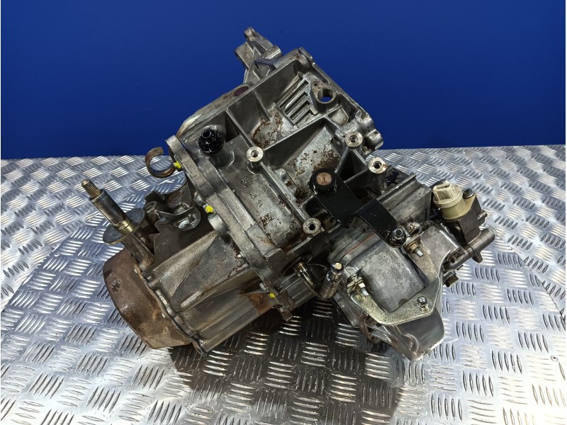 Recambio de caja cambios para citroën berlingo 1.9 diesel referencia OEM IAM 20TE22  