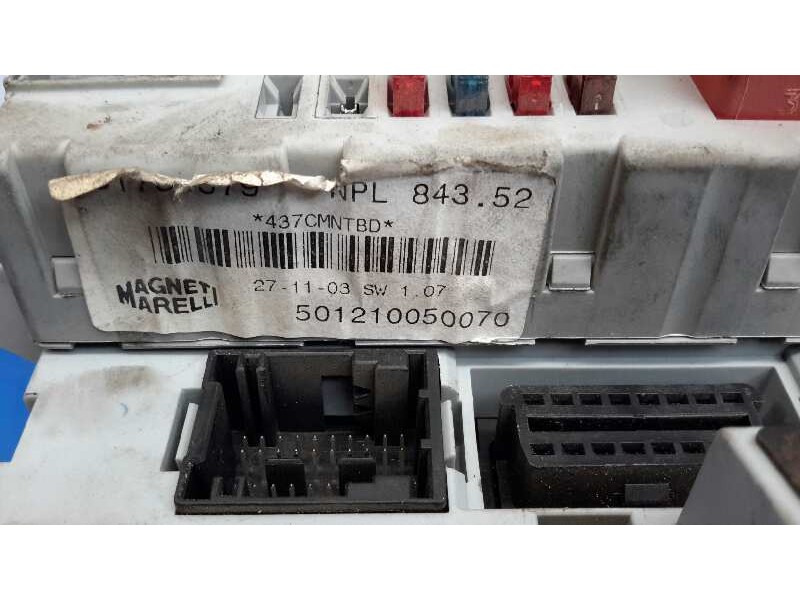 Recambio de caja fusibles para lancia ypsilon (101) 1.2 16v cat referencia OEM IAM 51734379  