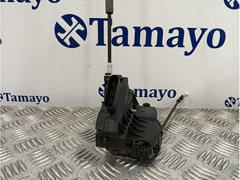 Recambio de cerradura puerta trasera izquierda para ford focus lim. black&red referencia OEM IAM BM5AA26413AH  921765107