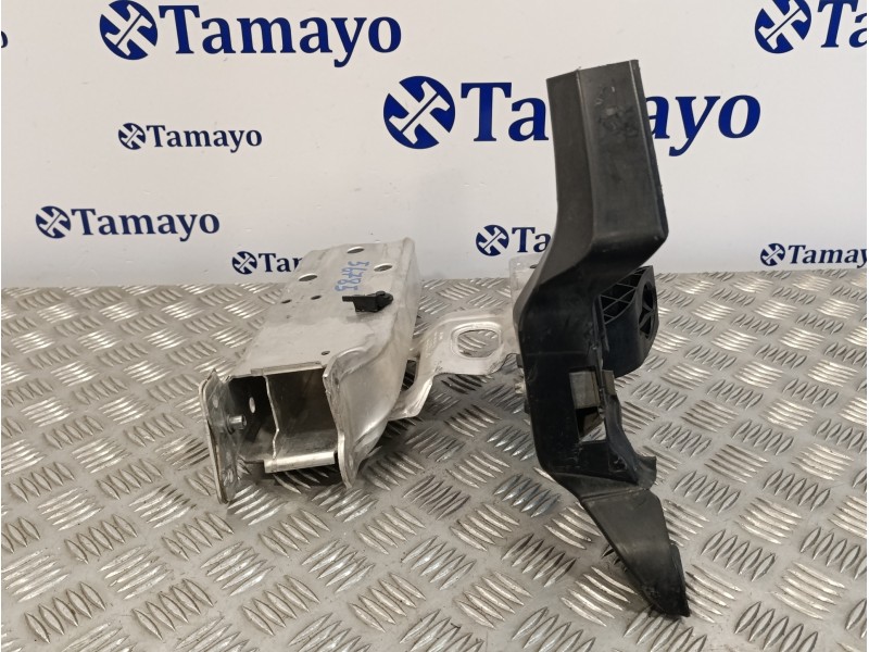 Recambio de soporte refuerzo parachoques izquierdo para bmw serie 1 lim f21 ac referencia OEM IAM   10031013