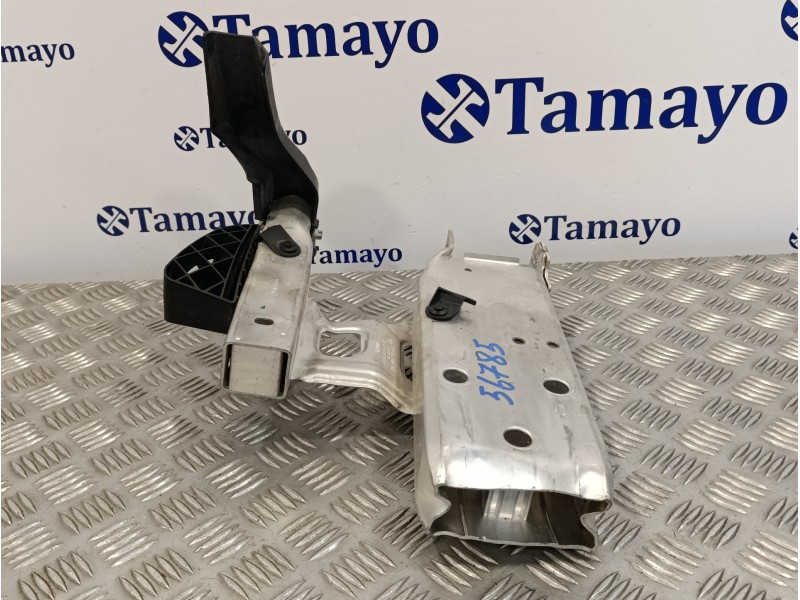 Recambio de soporte refuerzo parachoques izquierdo para bmw serie 1 lim f21 ac referencia OEM IAM   10031013