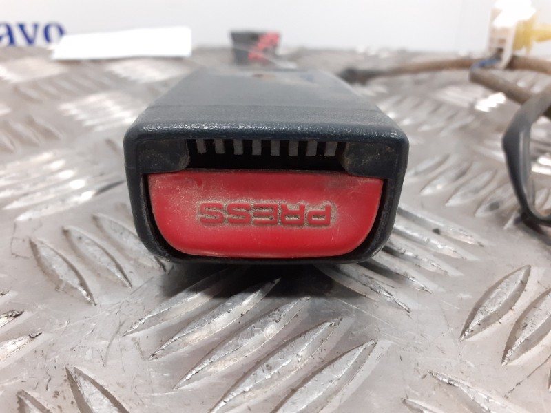 Recambio de enganche cinturon delantero izquierdo para ssangyong kyron 2.0 referencia OEM IAM   