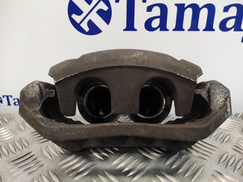 Recambio de pinza freno delantera derecha para nissan cabstar tl 110.35 referencia OEM IAM   