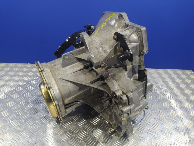 Recambio de caja cambios para ford escort berlina 1.6 referencia OEM IAM 96WT7F096  96WTCAD