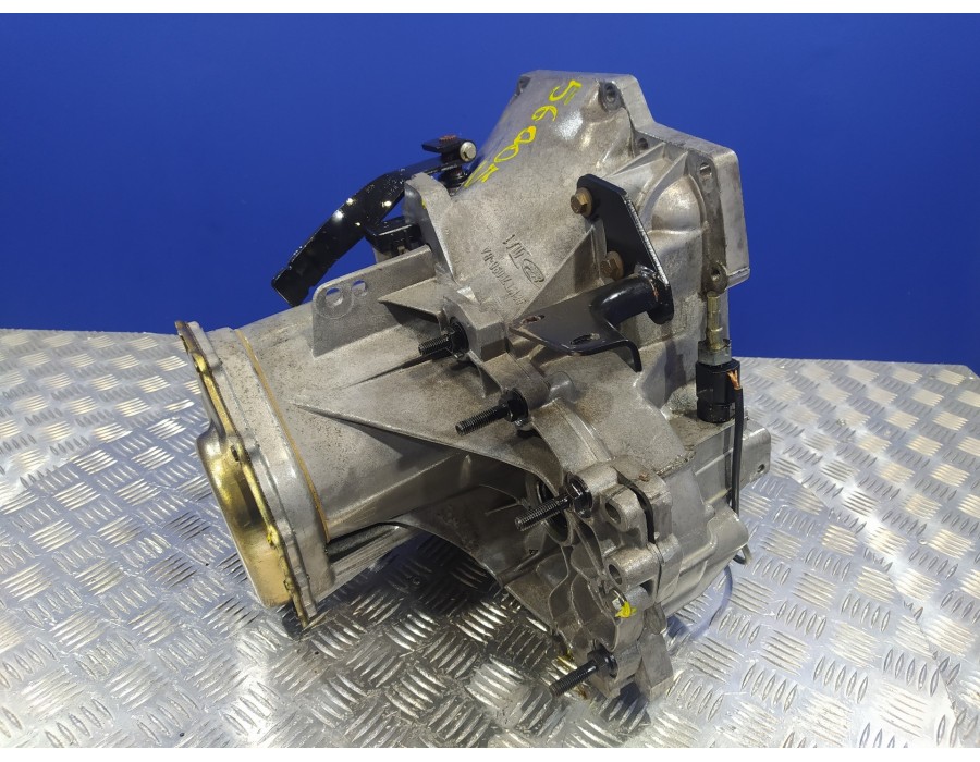 Recambio de caja cambios para ford escort berlina 1.6 referencia OEM IAM 96WT7F096  96WTCAD