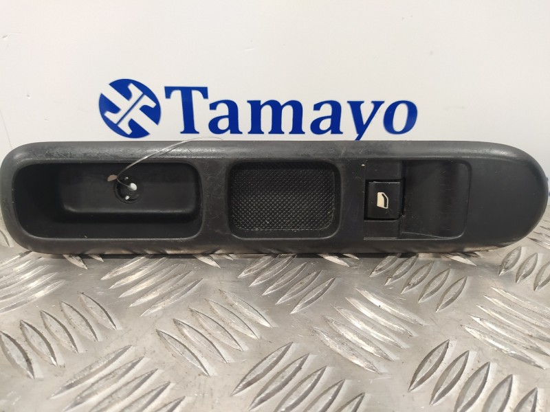 Recambio de mando elevalunas delantero derecho para peugeot 5008 sport pack referencia OEM IAM 96650618ZD  