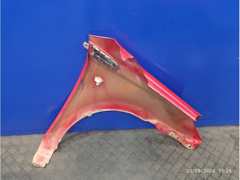 Recambio de aleta delantera izquierda para chevrolet aveo 1.2 cat referencia OEM IAM   