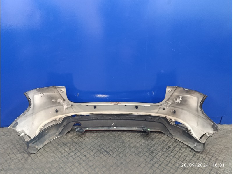 Recambio de paragolpes trasero para ford focus lim. black&red referencia OEM IAM   