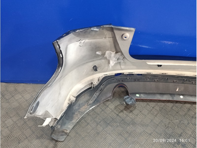 Recambio de paragolpes trasero para ford focus lim. black&red referencia OEM IAM   