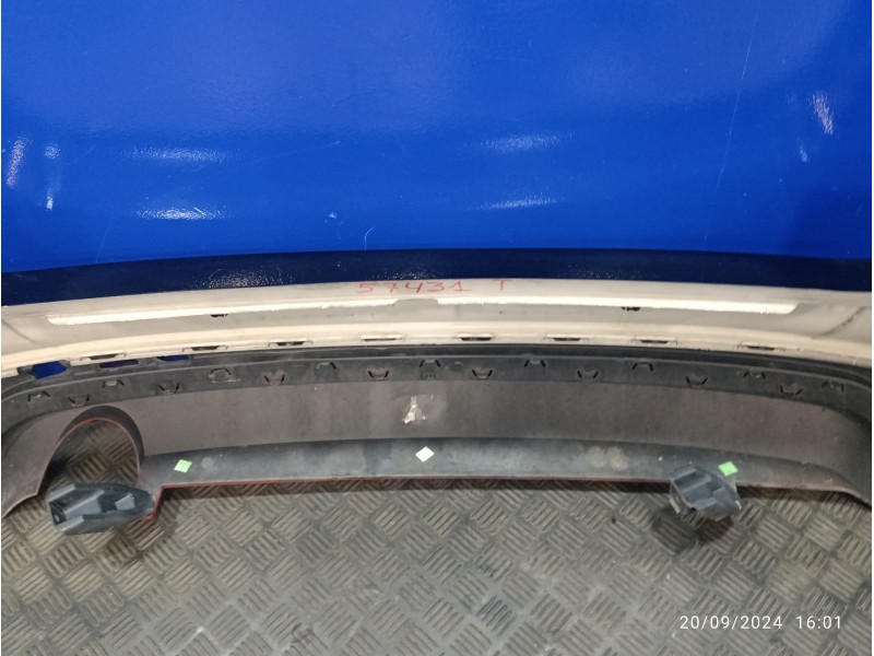 Recambio de paragolpes trasero para ford focus lim. black&red referencia OEM IAM   