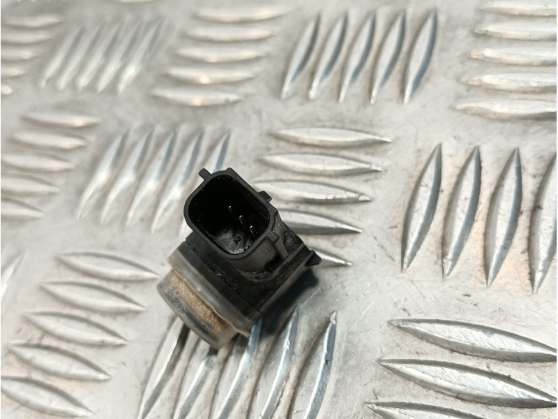 Recambio de sensor aparcamiento trasero para ford focus lim. black&red referencia OEM IAM F1CT15K859AAW  