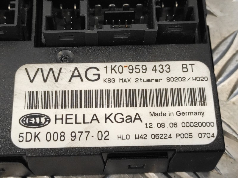 Recambio de modulo electronico para seat leon (1p1) 2.0 tdi referencia OEM IAM 1K0959433BT  5DK00897702