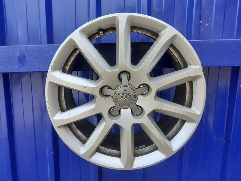 Recambio de llanta para audi a4 ber. (b8) 2.0 16v tdi referencia OEM IAM 8K0601025AT  