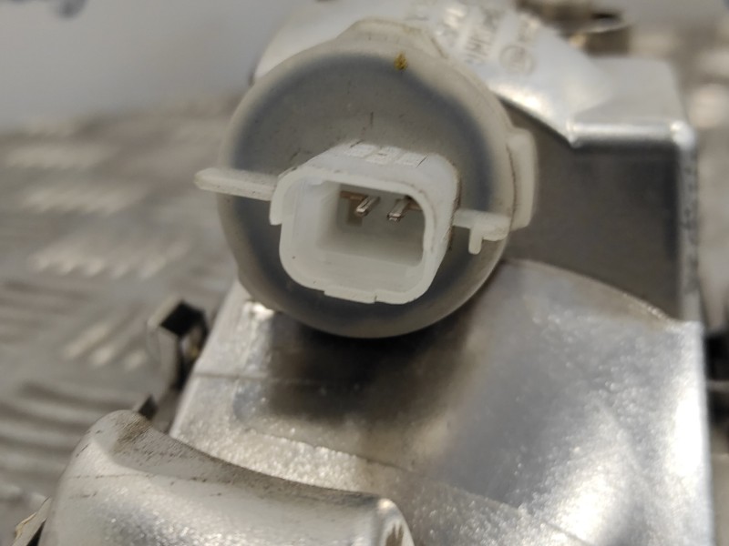 Recambio de piloto trasero central para peugeot 208 1.2 16v vti referencia OEM IAM 9674308980 01083000 2NE010830