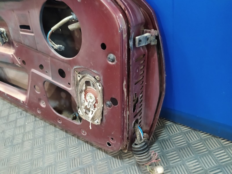 Recambio de puerta delantera izquierda para porsche 944 2.5 cat referencia OEM IAM   