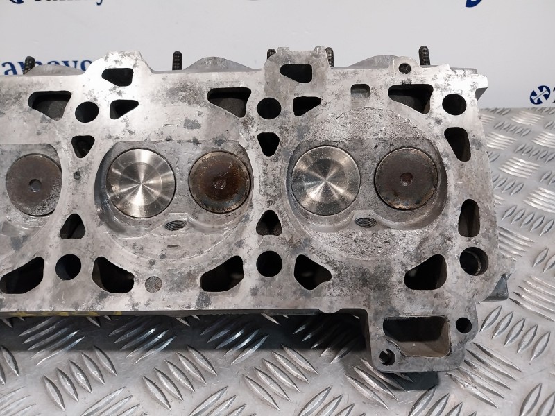Recambio de culata para porsche 944 2.5 cat referencia OEM IAM 9441043036R  