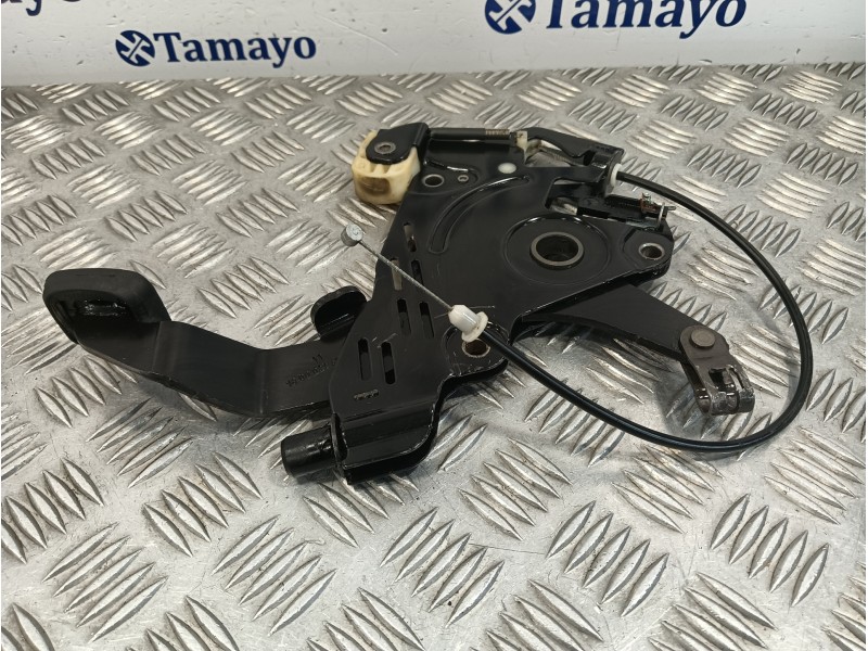 Recambio de palanca freno de mano para mercedes-benz vito mixto (447) referencia OEM IAM A4474200084  