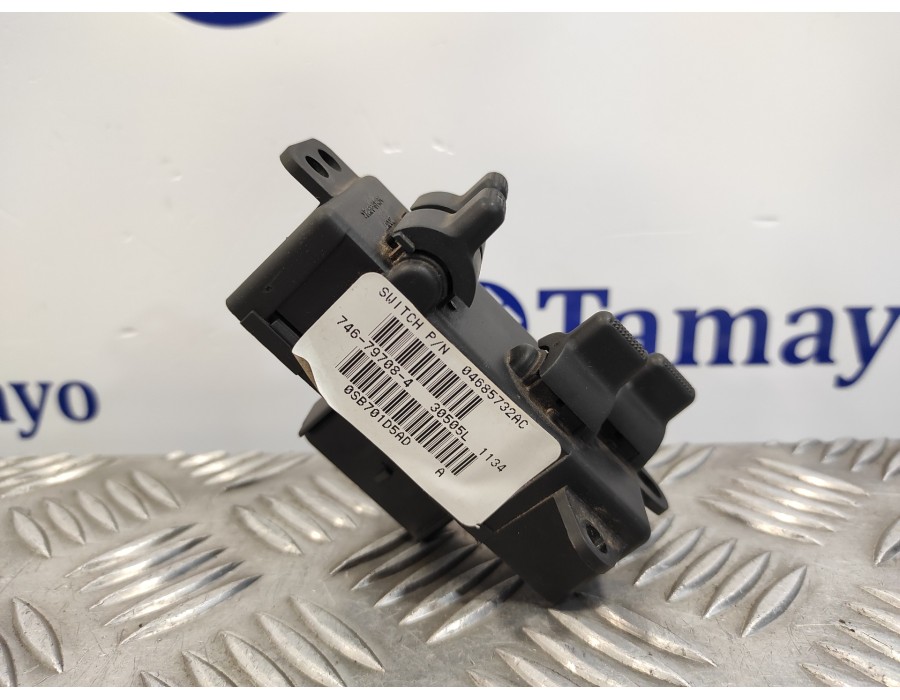 Recambio de elevalunas delantero izquierdo para chrysler voyager (rg) 2.8 crd cat referencia OEM IAM 04685732AC 0SB701D5AD 74679