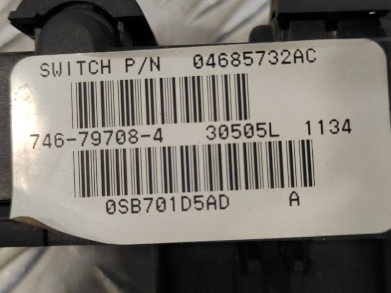 Recambio de elevalunas delantero izquierdo para chrysler voyager (rg) 2.8 crd cat referencia OEM IAM 04685732AC 0SB701D5AD 74679