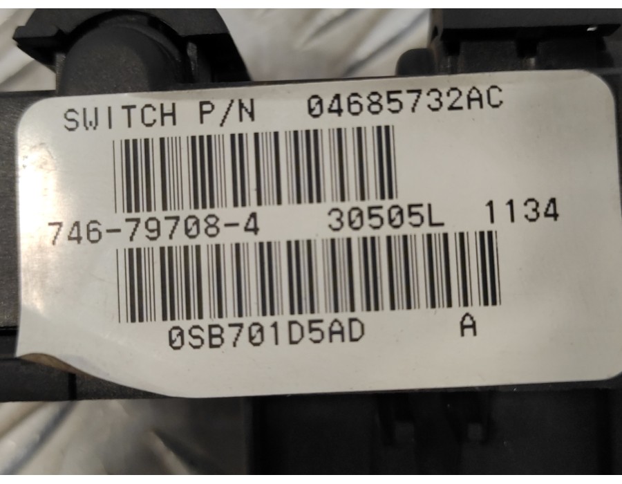 Recambio de elevalunas delantero izquierdo para chrysler voyager (rg) 2.8 crd cat referencia OEM IAM 04685732AC 0SB701D5AD 74679