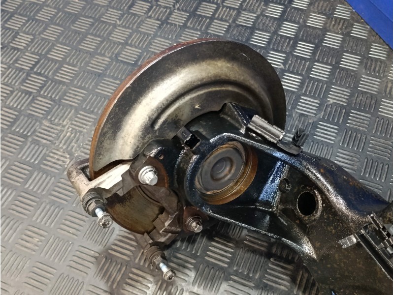 Recambio de mangueta trasera izquierda para toyota proace referencia OEM IAM 9807605080  