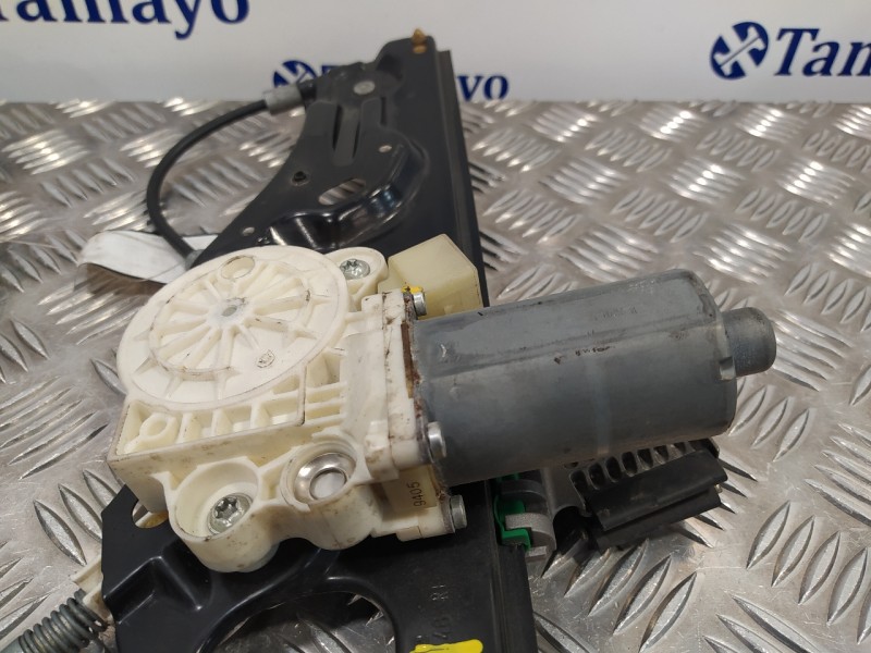 Recambio de elevalunas delantero derecho para mercedes-benz clase e (w211) berlina referencia OEM IAM A2118203042  