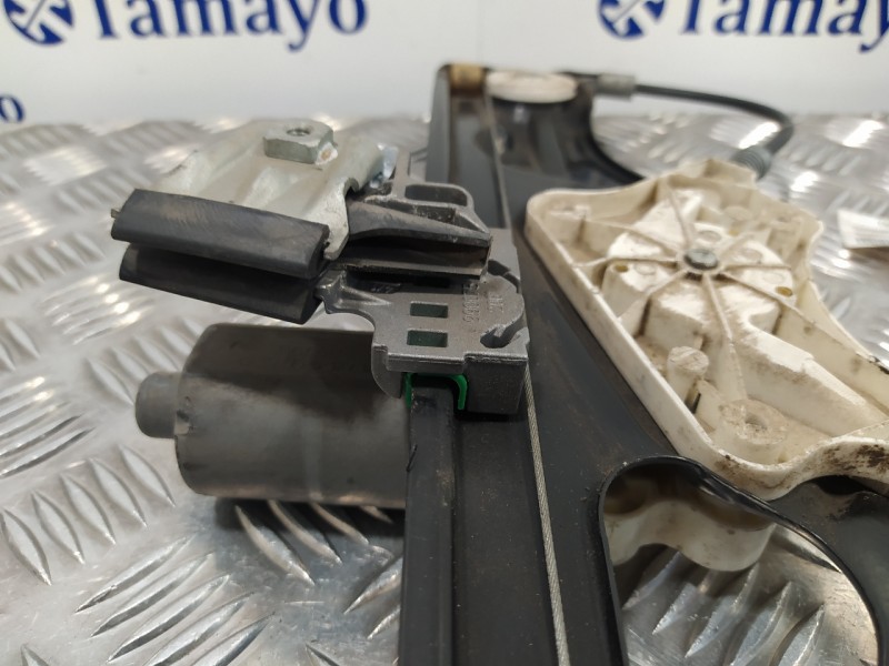 Recambio de elevalunas delantero derecho para mercedes-benz clase e (w211) berlina referencia OEM IAM A2118203042  