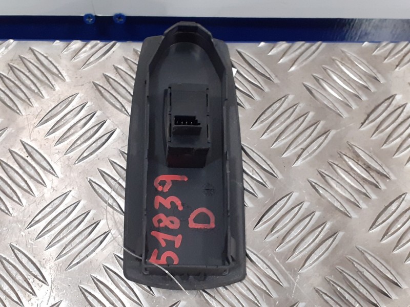 Recambio de mando elevalunas trasero derecho para bmw x3 (e83) 3.0 turbodiesel cat referencia OEM IAM 6922244  