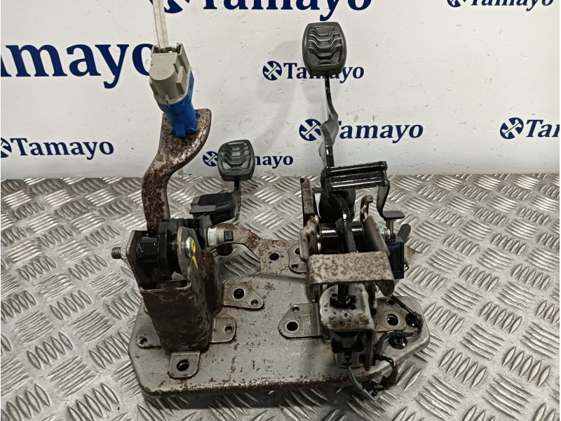 Recambio de pedal embrague para ford transit kastenwagen (ttg) referencia OEM IAM BK312450 CK412450 BK212450