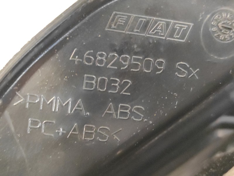 Recambio de piloto trasero izquierdo para fiat idea (135) 1.9 jtd cat referencia OEM IAM 46829509S  