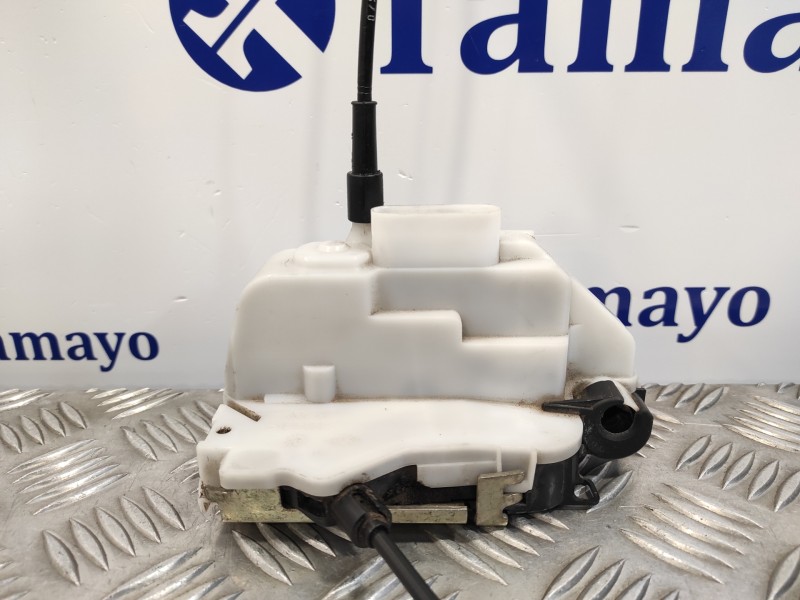 Recambio de cerradura puerta delantera izquierda para citroën c3 1.4 referencia OEM IAM   
