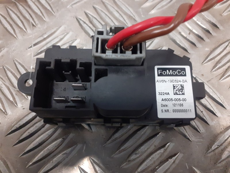 Recambio de resistencia calefaccion para ford focus turn. (cb8) 1.6 tdci cat referencia OEM IAM AV6N19E624BA  A600500500