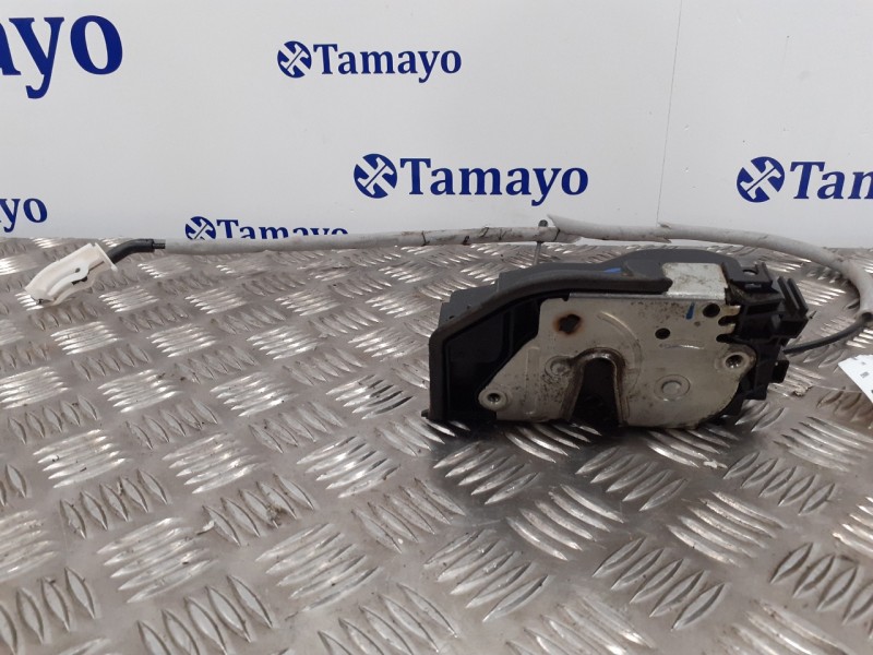 Recambio de cerradura puerta delantera derecha para bmw serie 3 cabrio (e93) referencia OEM IAM 7202146  