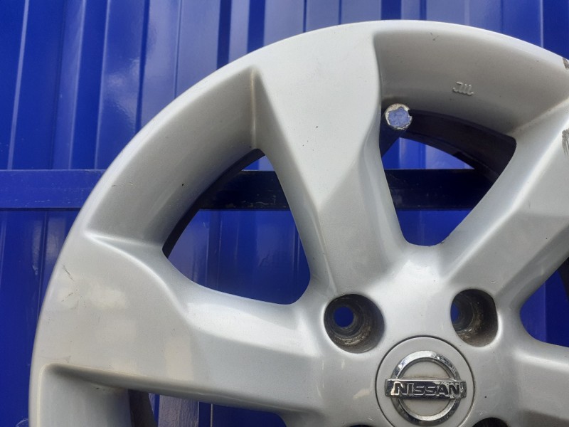 Recambio de llanta para nissan note (e11e) acenta referencia OEM IAM D0300BH01C  