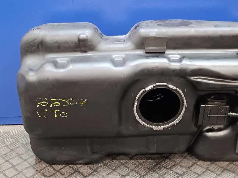 Recambio de deposito combustible para mercedes-benz vito tourer (447) 2.1 cdi cat referencia OEM IAM A4474700401  A4474700301