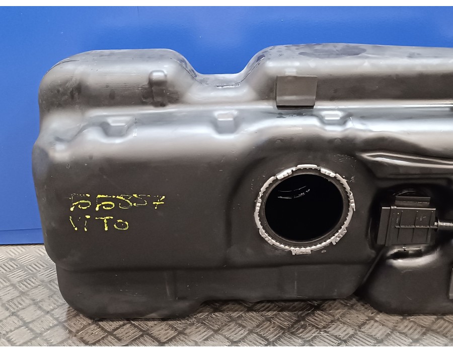 Recambio de deposito combustible para mercedes-benz vito tourer (447) 2.1 cdi cat referencia OEM IAM A4474700401  A4474700301