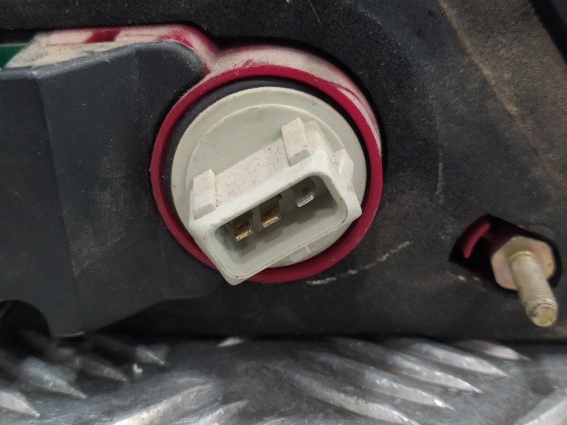 Recambio de piloto trasero derecho para alfa romeo 166 2.5 v6 24v cat referencia OEM IAM   