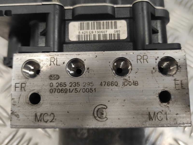 Recambio de abs para nissan qashqai (j10) 2.0 dci turbodiesel cat referencia OEM IAM 0265235295 0265950616 47660JD01B