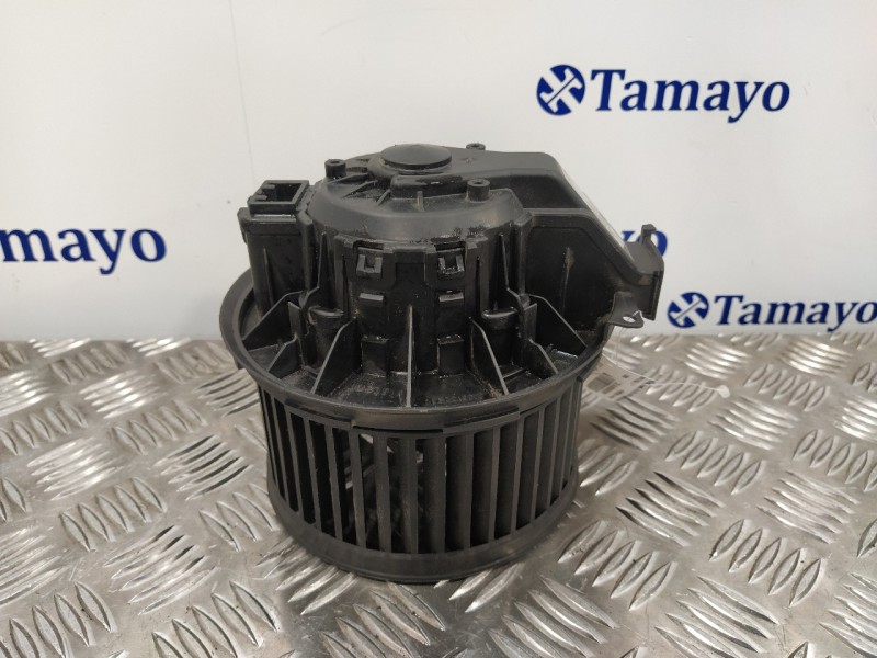Recambio de motor calefaccion para ford fiesta (cb1) trend referencia OEM IAM 0130115551 VP8E2H18456AA 3137231000