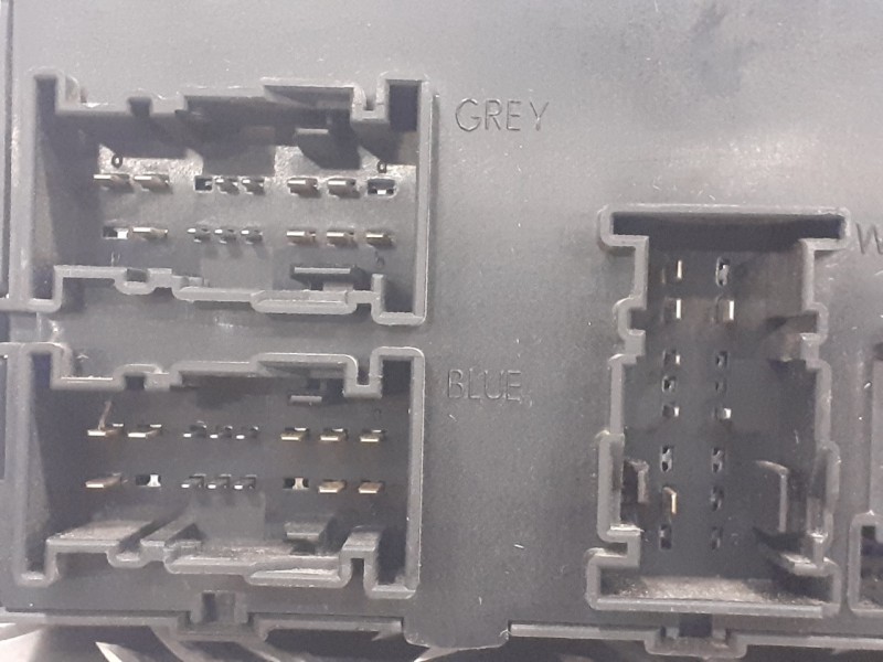 Recambio de modulo electronico para ford fiesta (cb1) trend referencia OEM IAM 8V5115K600CF  