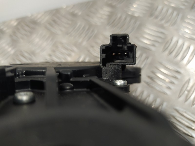 Recambio de motor limpia trasero para ford fiesta (cb1) trend referencia OEM IAM 0390201860  8A61A17K441AA