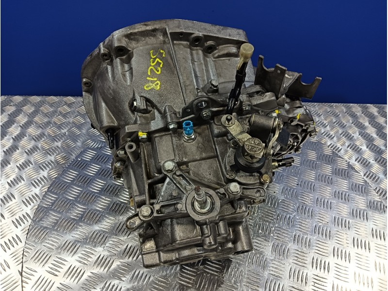 Recambio de caja cambios para renault megane ii berlina 5p 1.9 dci diesel referencia OEM IAM ND0001  