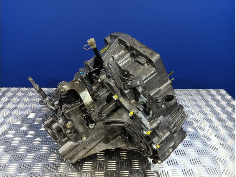 Recambio de caja cambios para renault megane ii berlina 5p 1.9 dci diesel referencia OEM IAM ND0001  